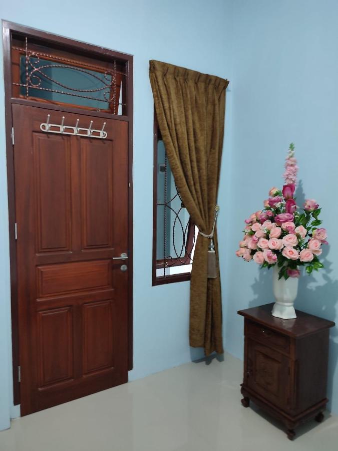 M1 Residence Manado Luaran gambar